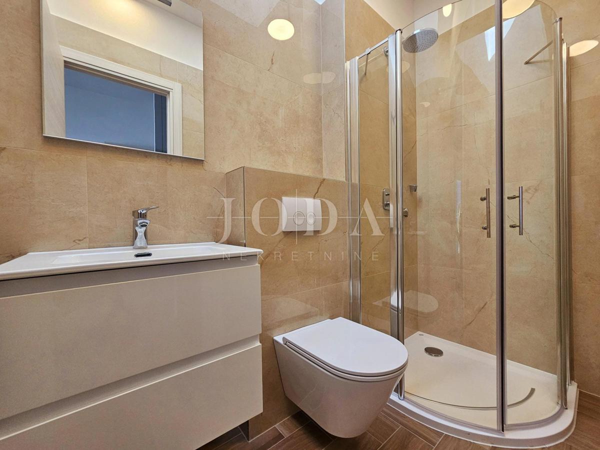 Malinska - nova hiša z bazenom in pogledom na morje!