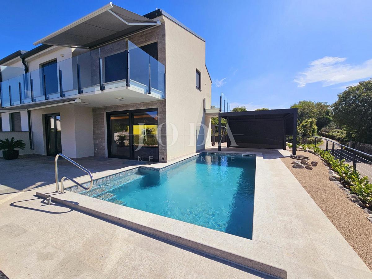 Malinska - nova hiša z bazenom in pogledom na morje!