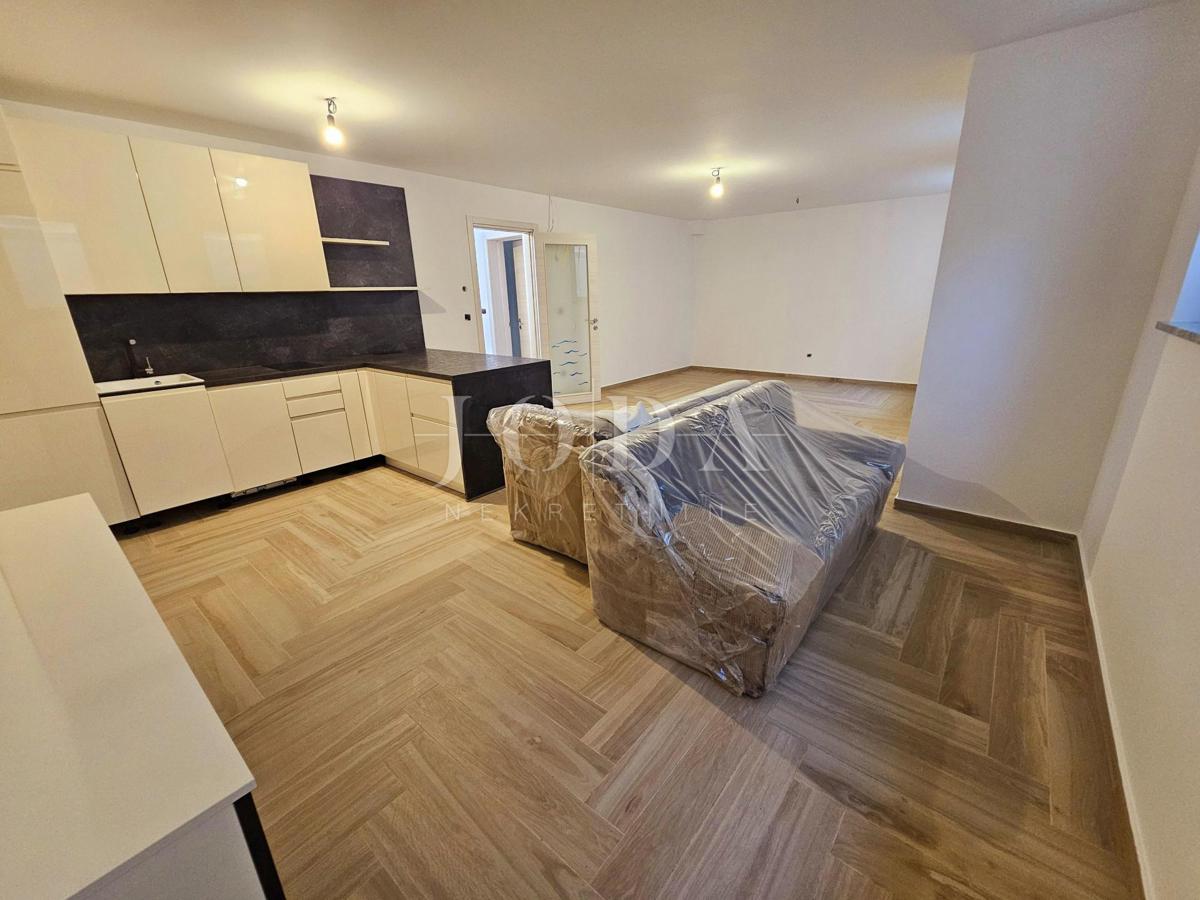 Malinska - nova hiša z bazenom in pogledom na morje!