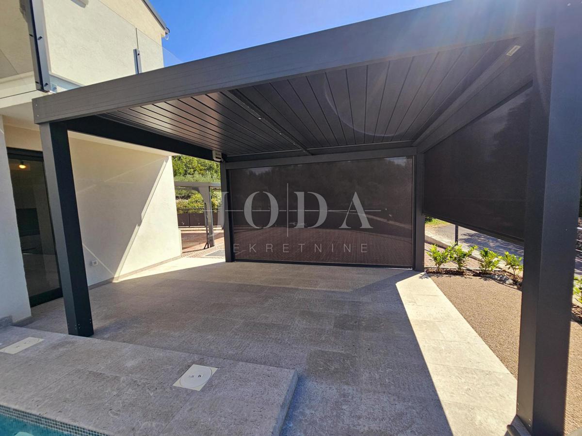 Malinska - nova hiša z bazenom in pogledom na morje!