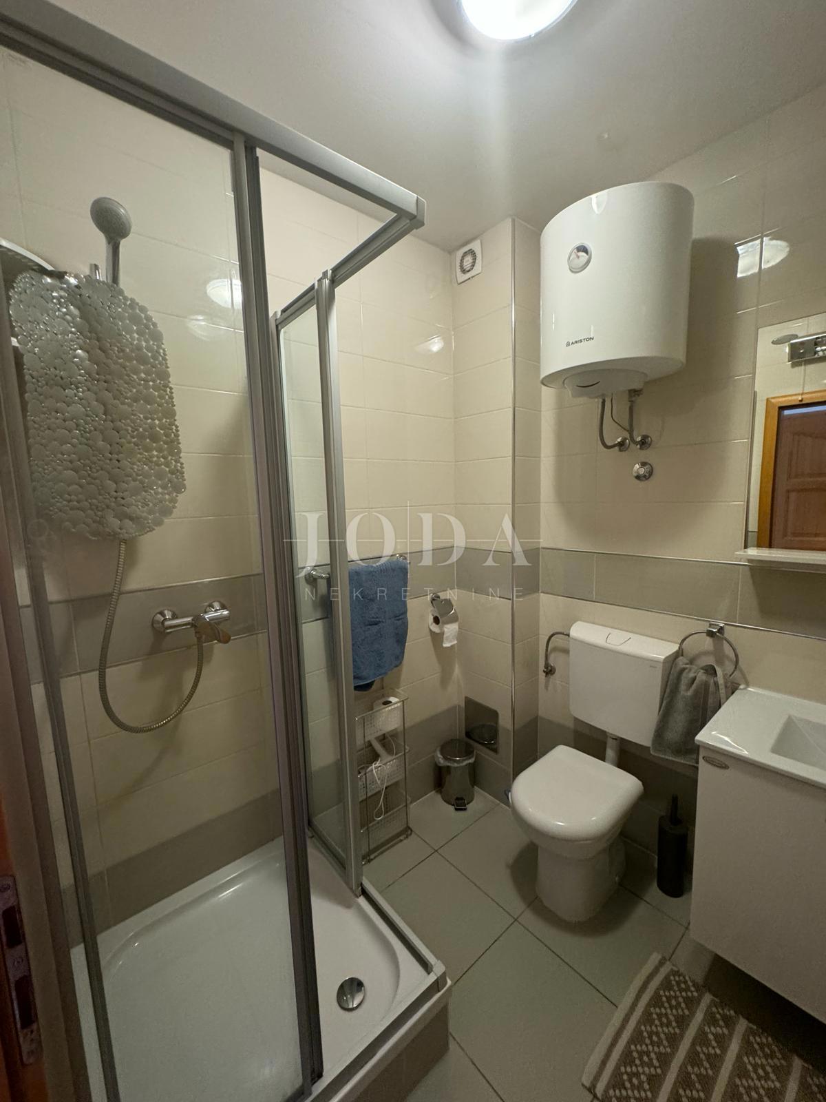 Apartma Metajna, Novalja, 42m2