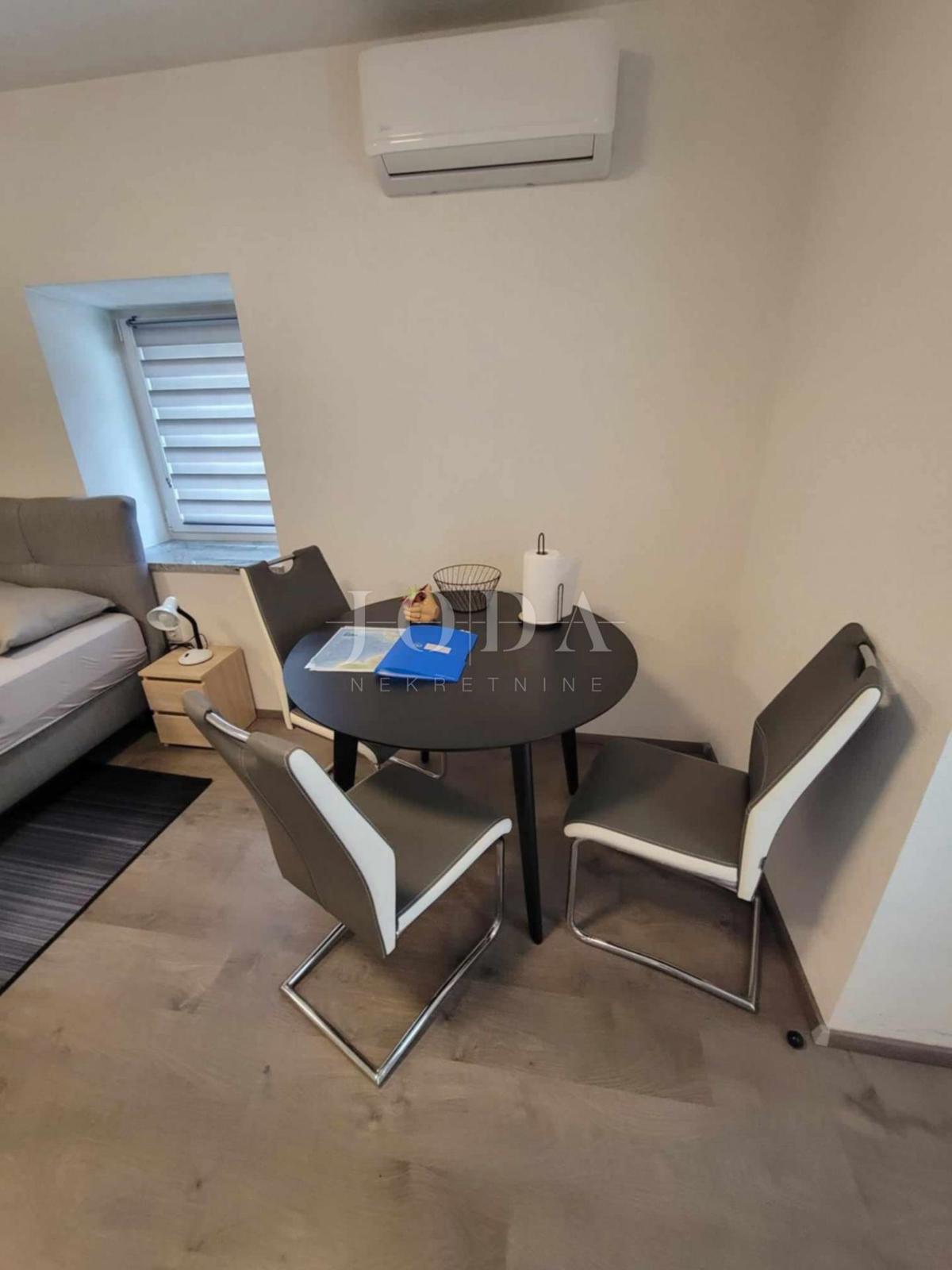 Hiša Šilo, Dobrinj, 100m2