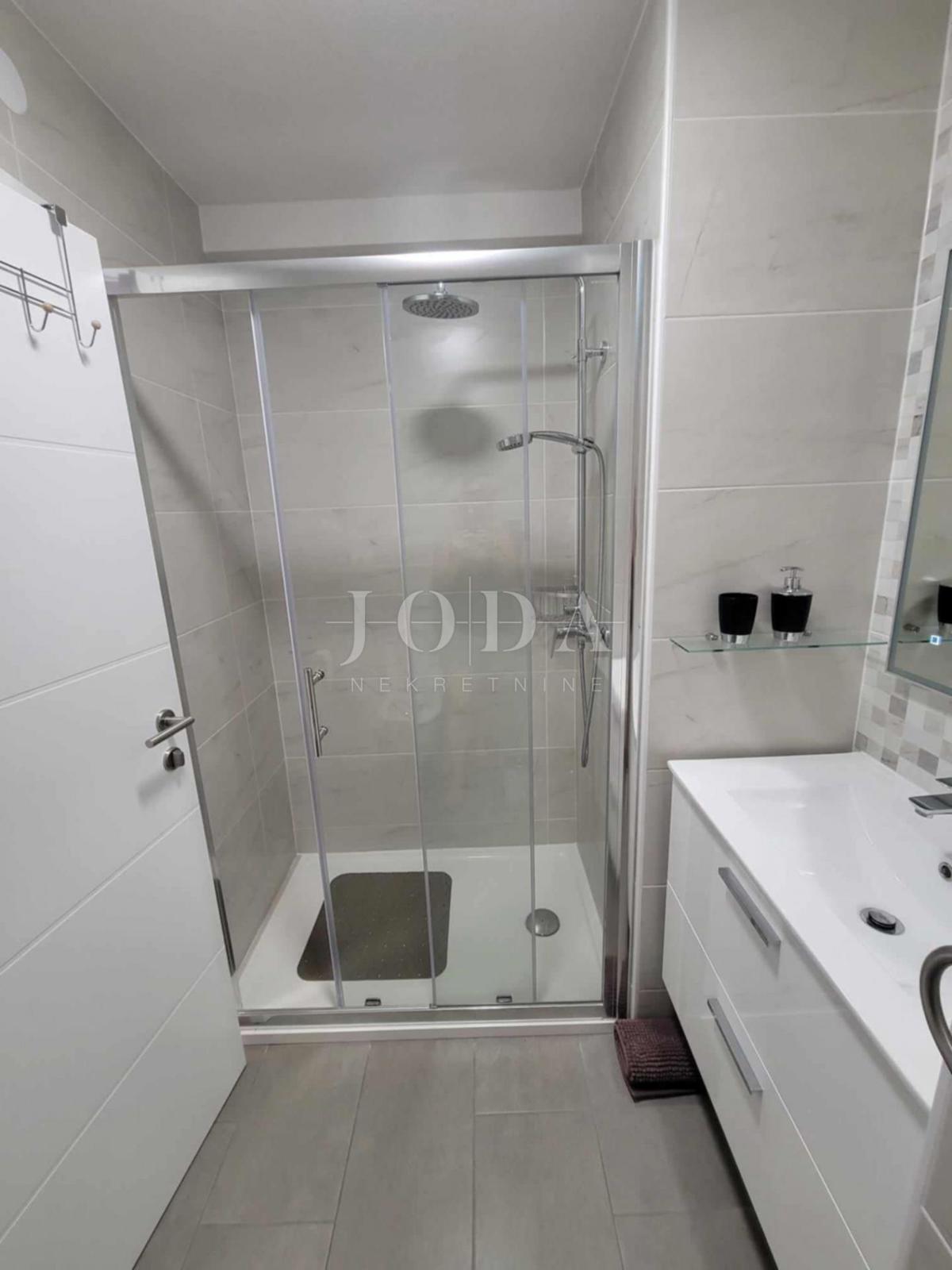 Hiša Šilo, Dobrinj, 100m2