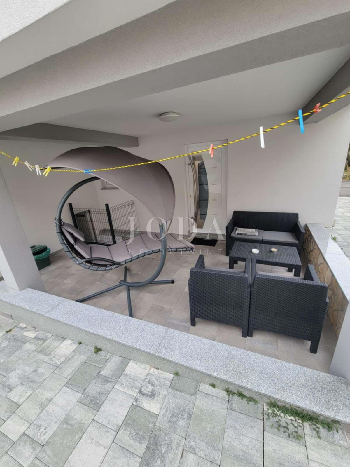 Hiša Šilo, Dobrinj, 100m2