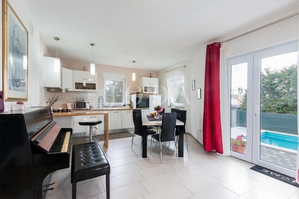 Hiša Vodnjan, 210m2