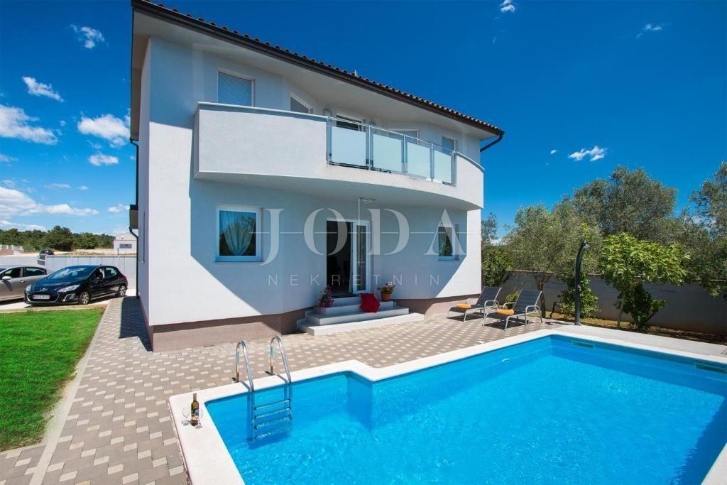 Hiša Vodnjan, 210m2