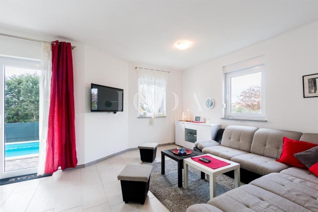 Hiša Vodnjan, 210m2