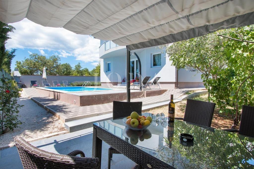 Hiša Vodnjan, 210m2