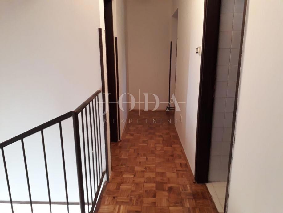 Hiša Brtonigla, 160m2