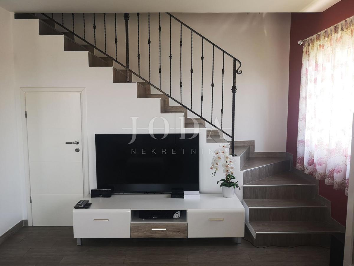 Hiša Fažana, 180m2