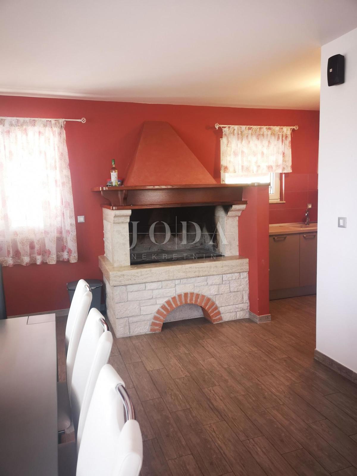 Hiša Fažana, 180m2