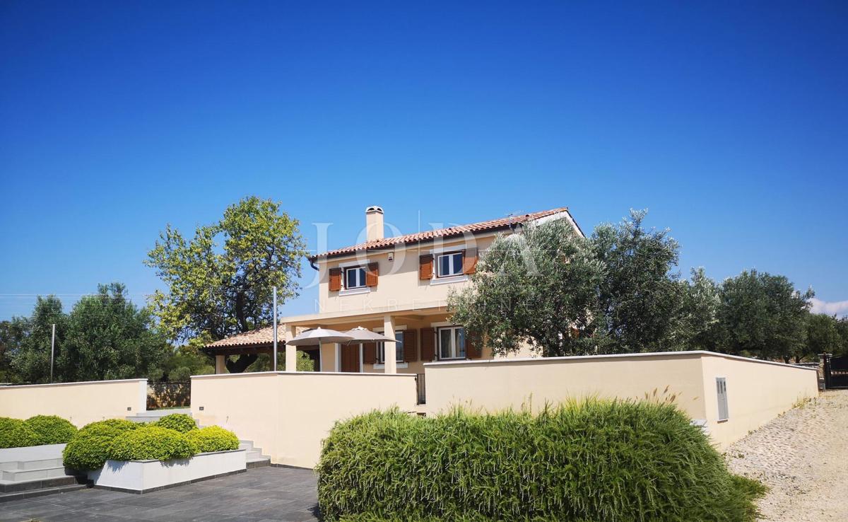 Hiša Fažana, 180m2