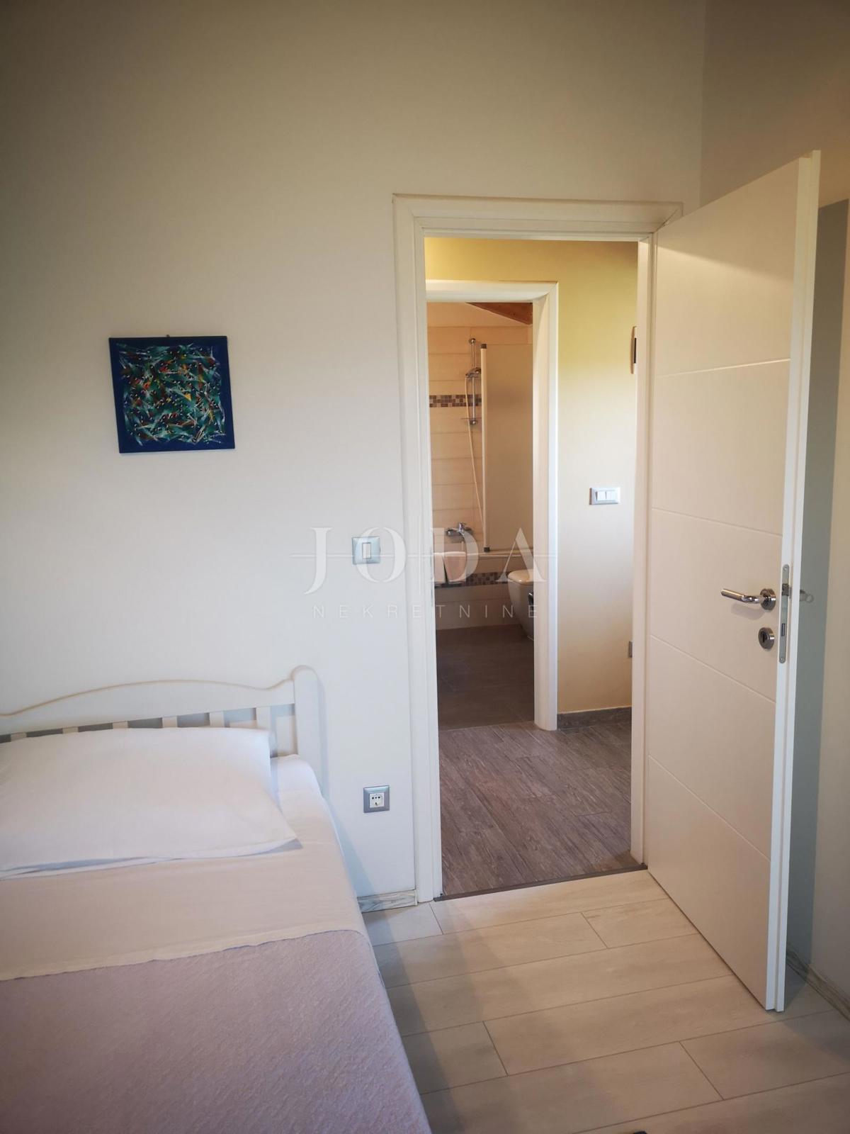 Hiša Fažana, 180m2