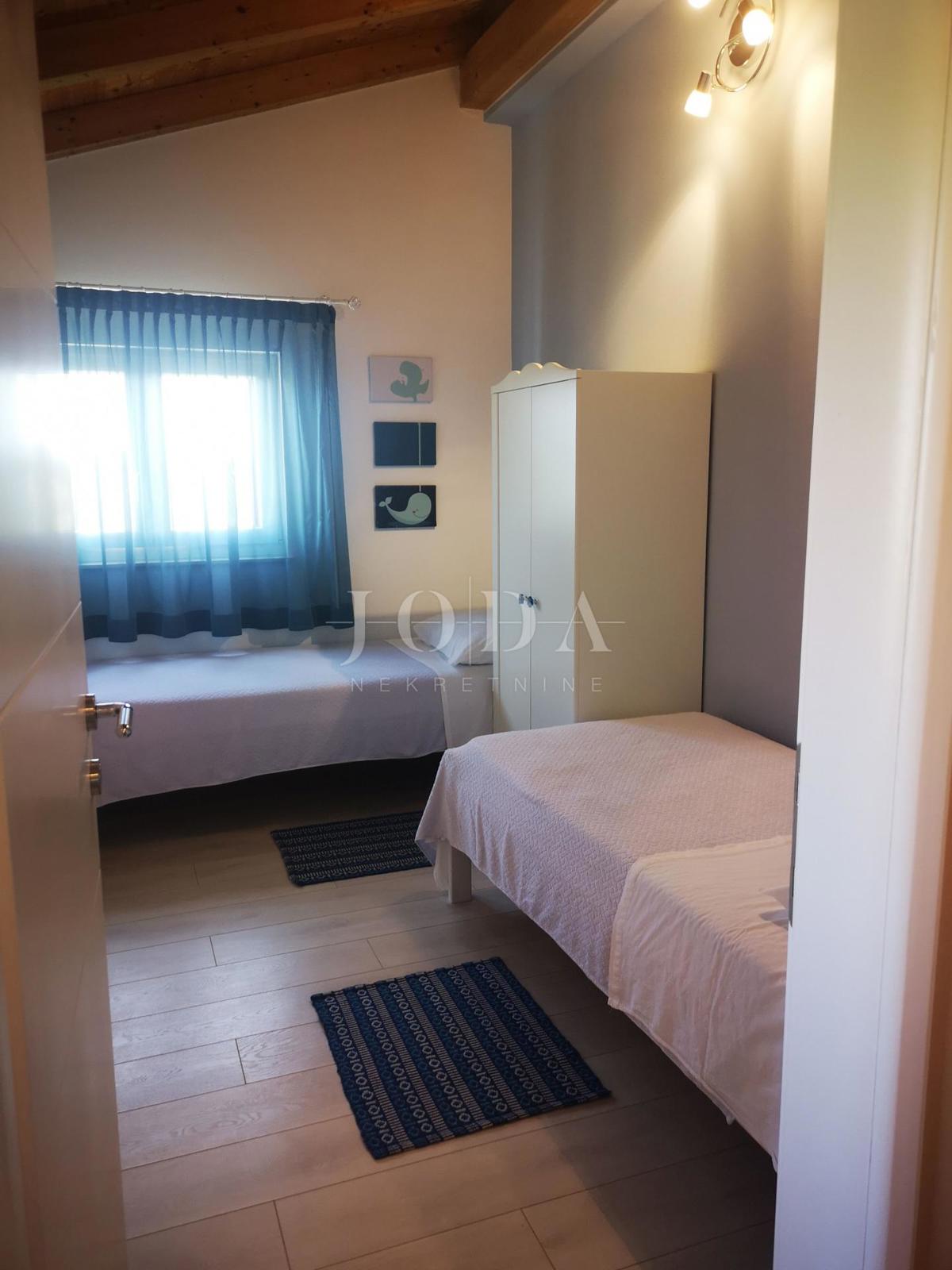 Hiša Fažana, 180m2