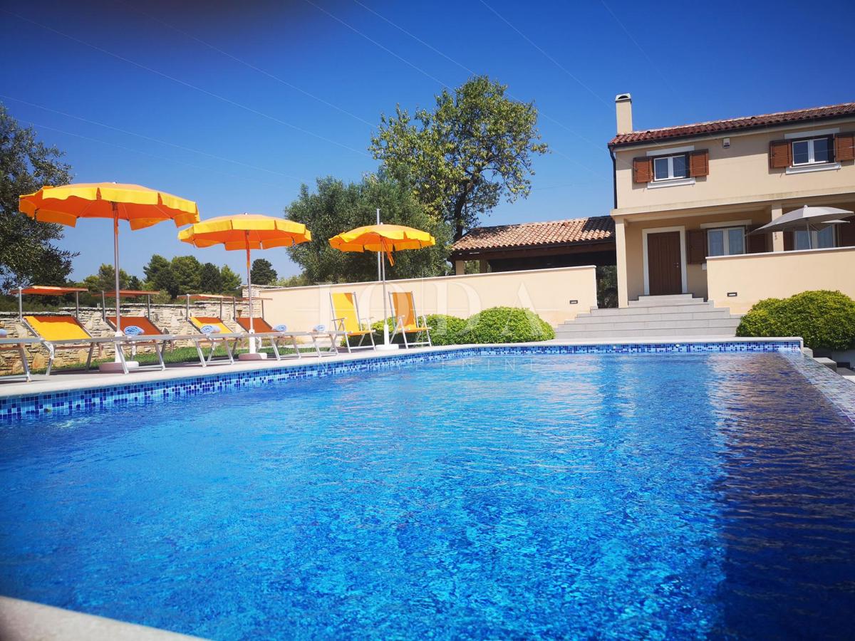 Hiša Fažana, 180m2