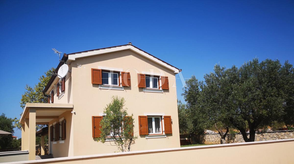 Hiša Fažana, 180m2