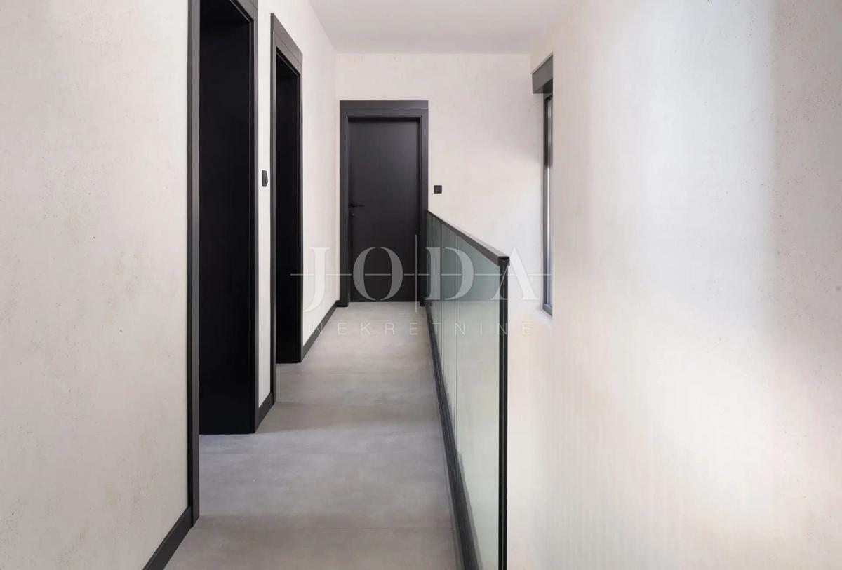 Luksuzna vila s panoramskim pogledom na morje