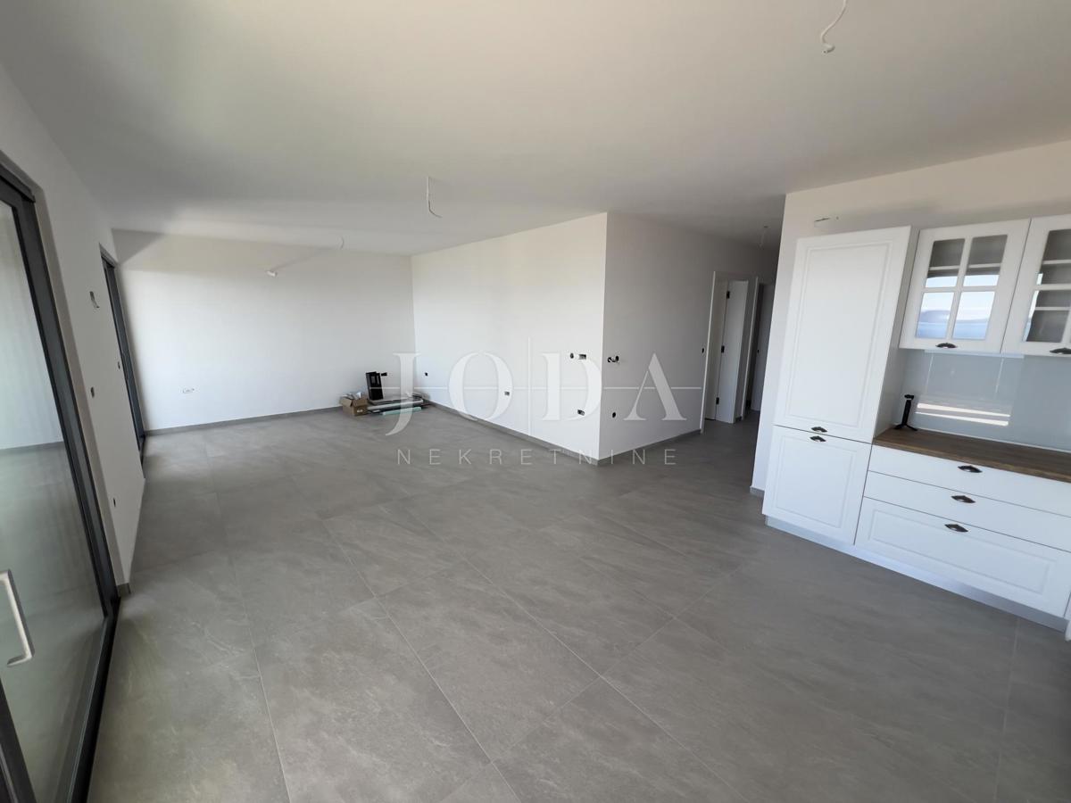 Stanovanje Klenovica, Novi Vinodolski, 200m2