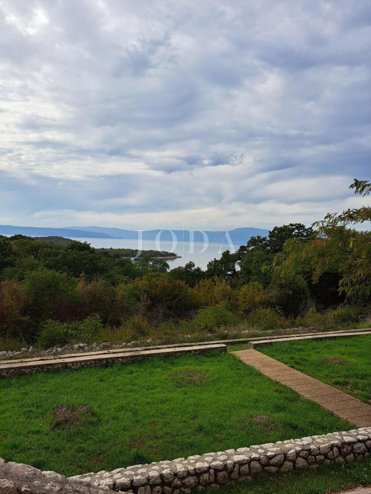 Otok Krk, Njivice, kuća s pogledom na more, mirna lokacija