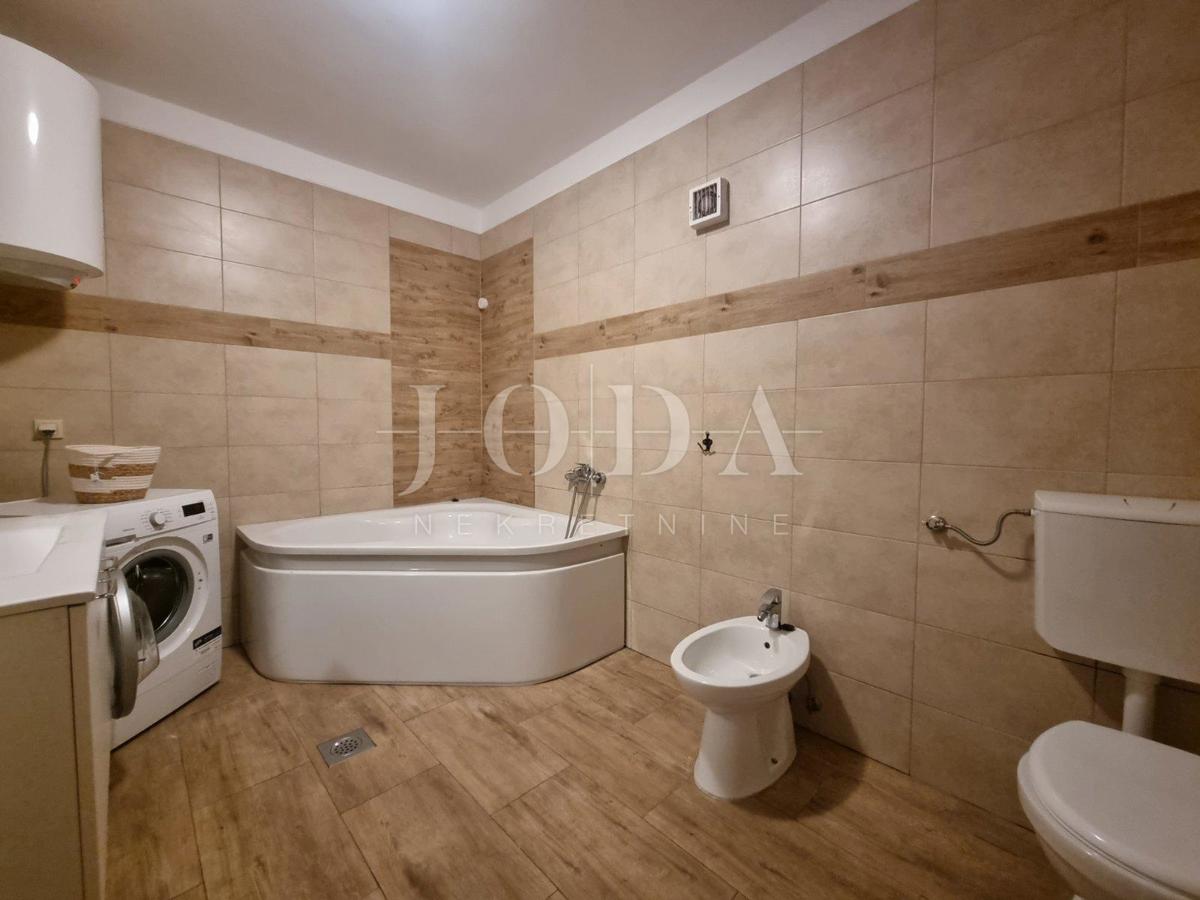 Stanovanje Novi Vinodolski, 121m2