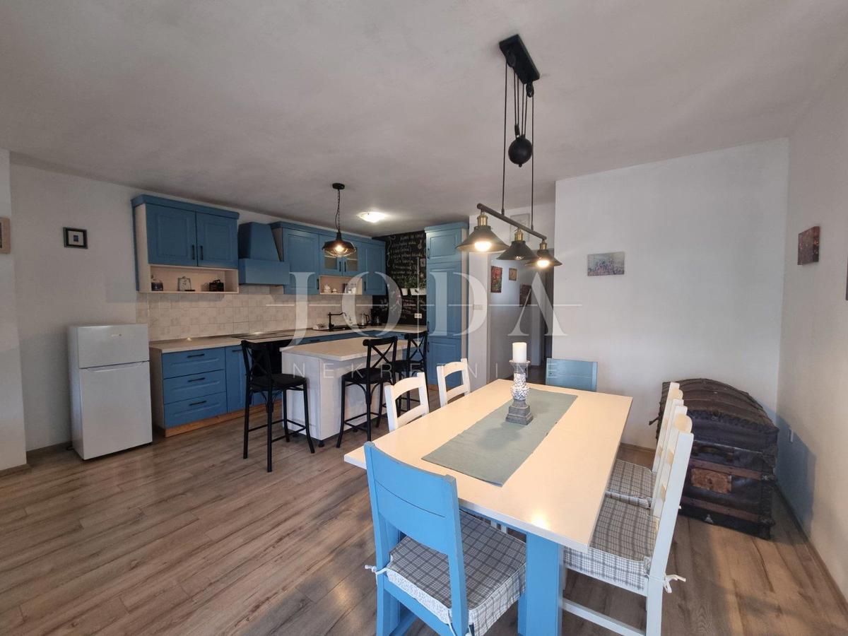 Stanovanje Novi Vinodolski, 121m2