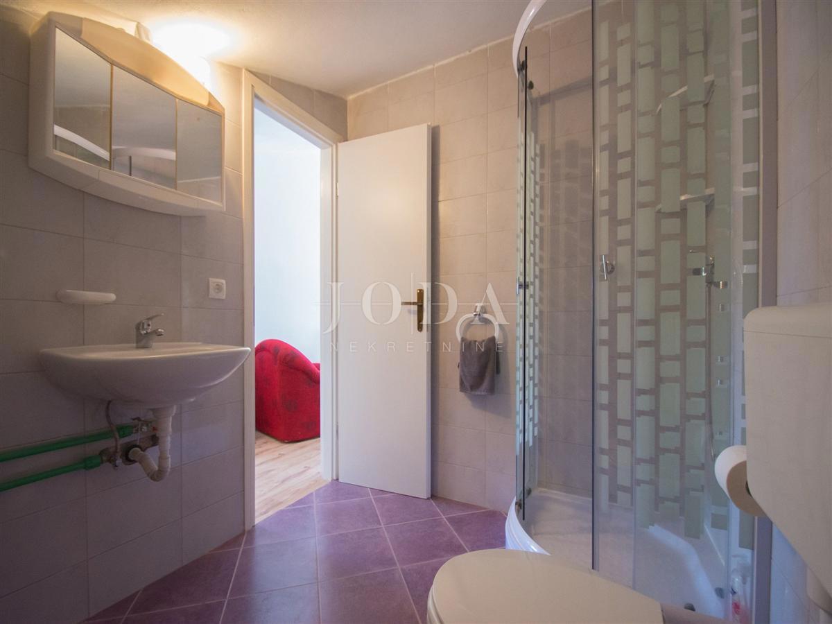 Stanovanje Novi Vinodolski, 121m2