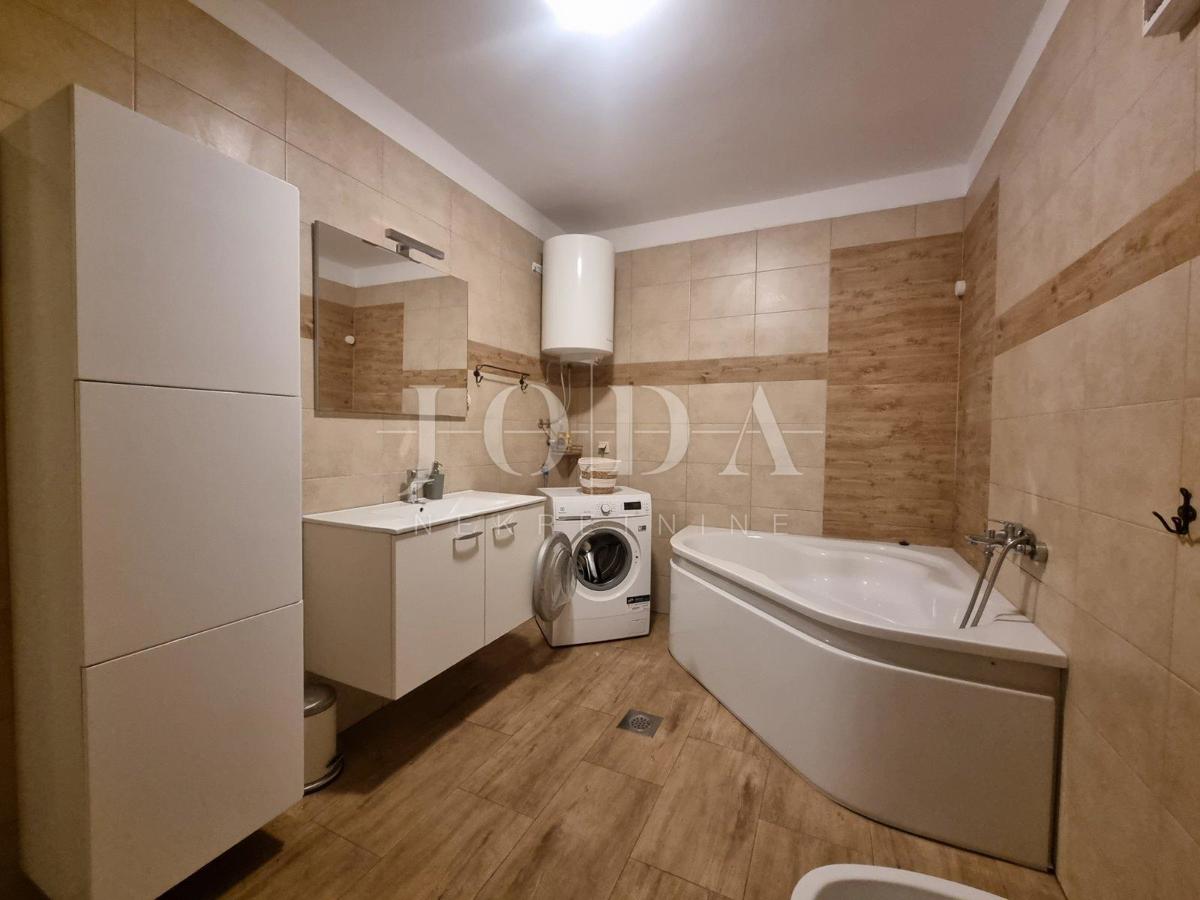 Stanovanje Novi Vinodolski, 121m2