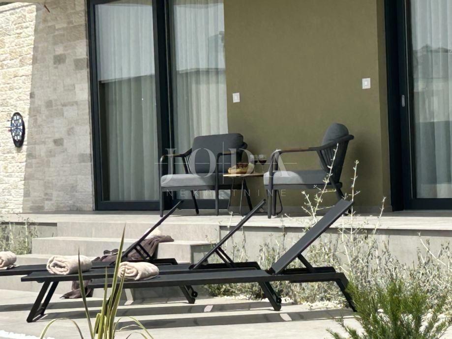 Hiša Smoljanci, Svetvinčenat, 208m2