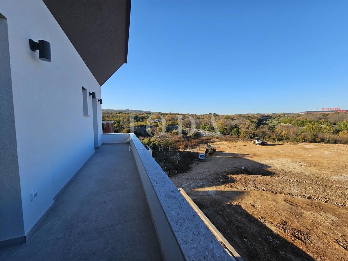 Penthouse na mirni lokaciji - novogradnja v mestu Krk
