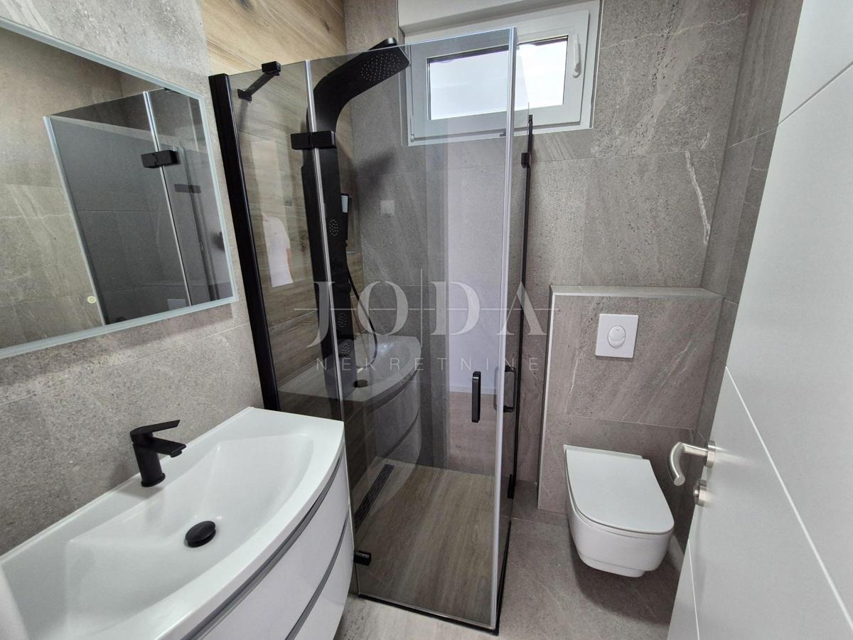 Malinska, hiša z bazenom - novogradnja