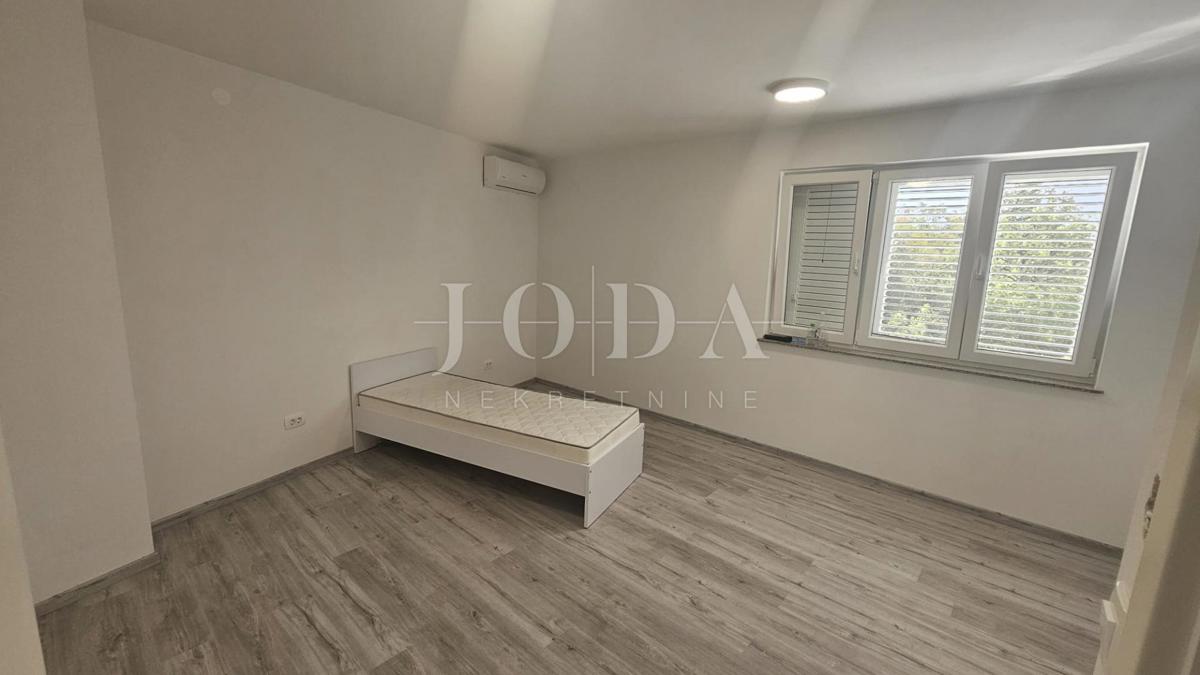 Hiša Jadranovo, Crikvenica, 90m2