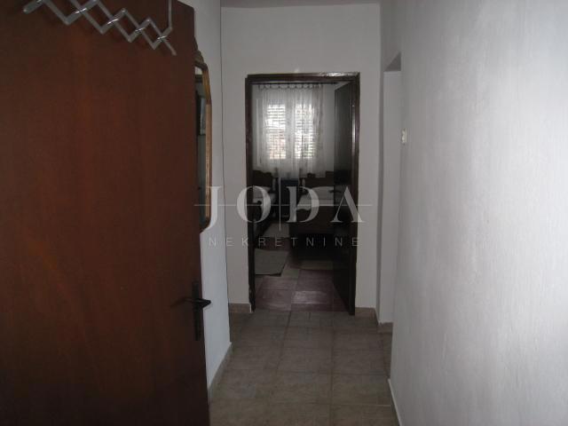 Hiša Cesarica, Karlobag, 100m2