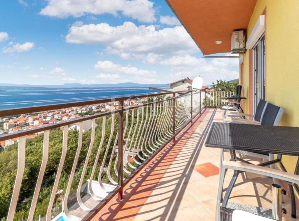 Hiša Crikvenica, 800m2
