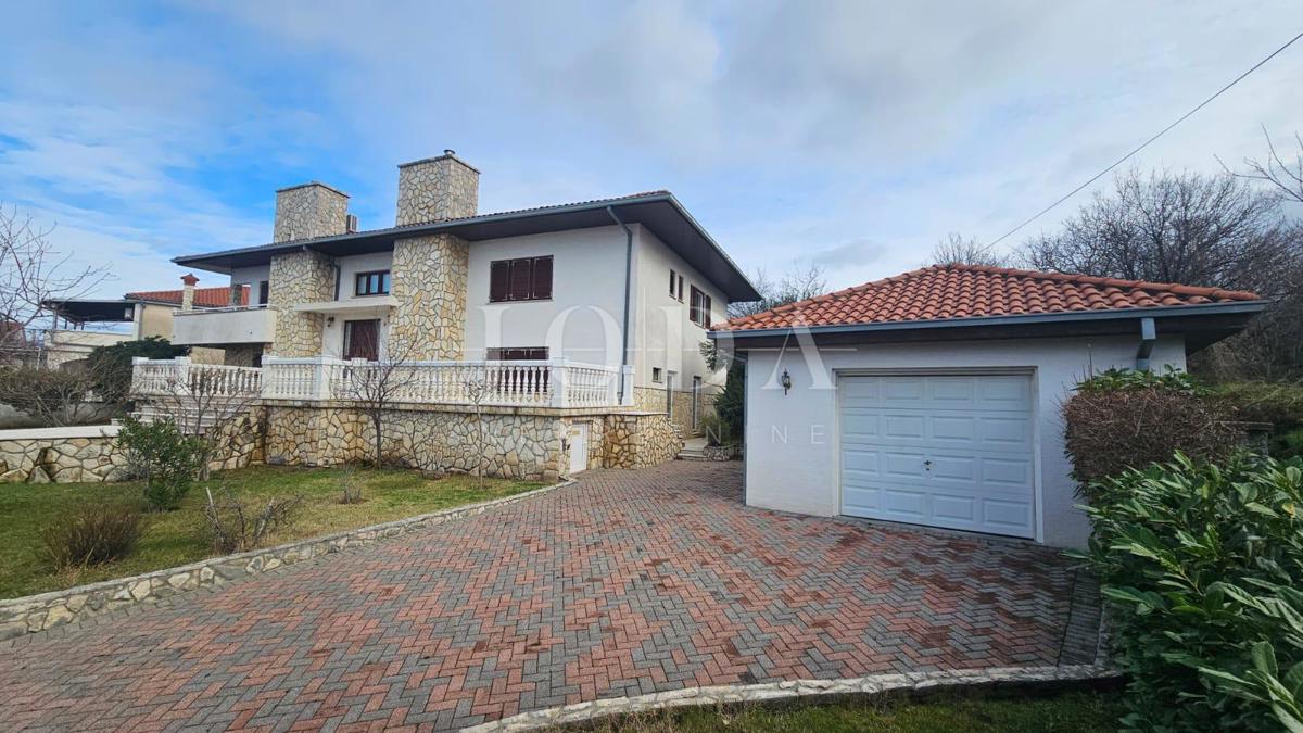 Hiša Kraljevica, 330m2