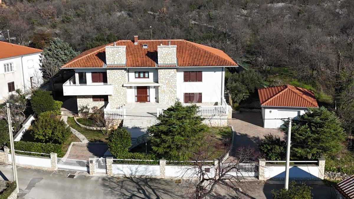Hiša Kraljevica, 330m2
