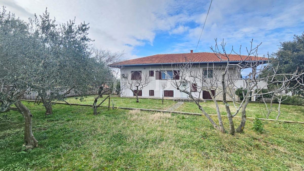 Hiša Kraljevica, 330m2