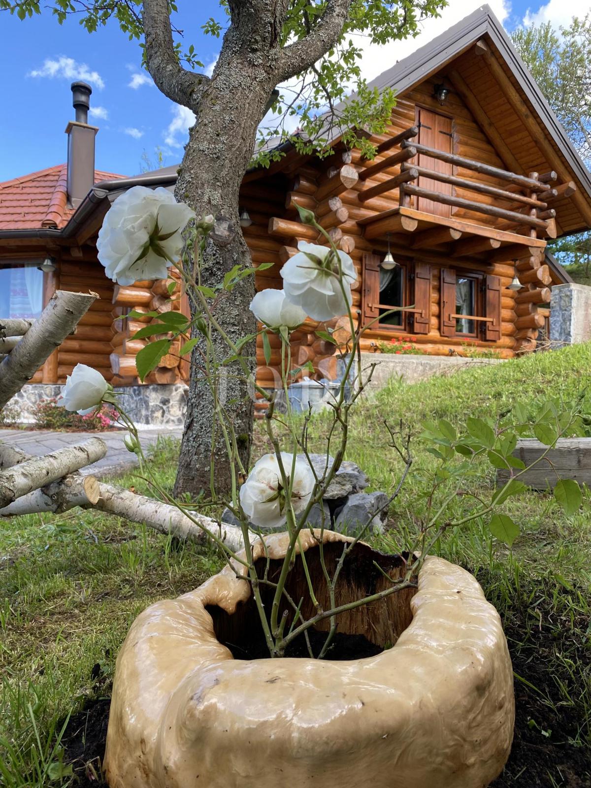 Hiša Kupjak, Ravna Gora, 170m2