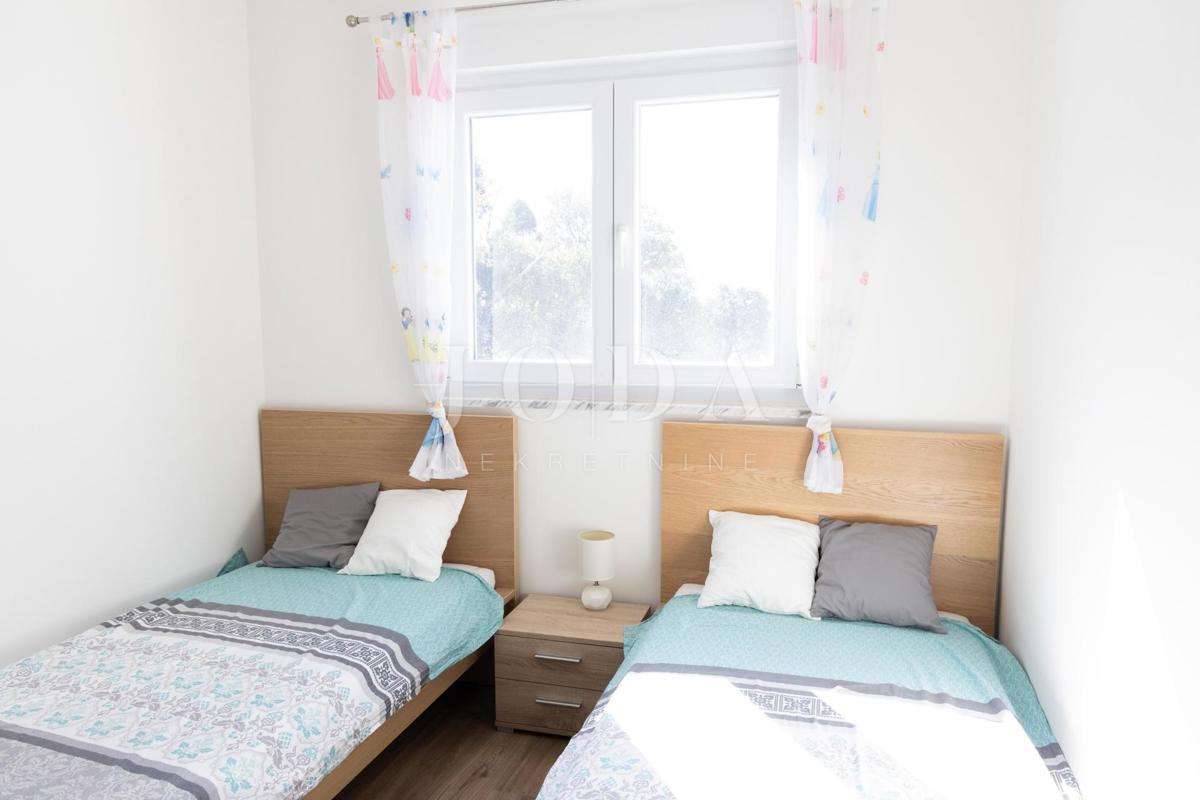 Vila prva vrsta do morja s panoramskim pogledom