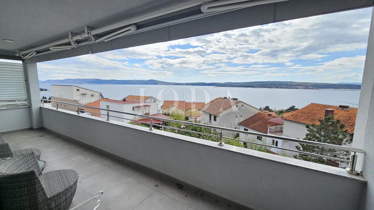 Apartma Crikvenica z garažo