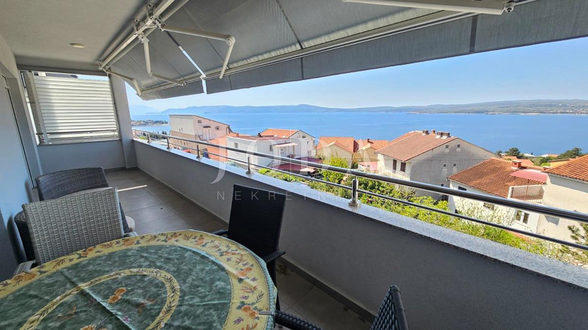 Apartma Crikvenica z garažo