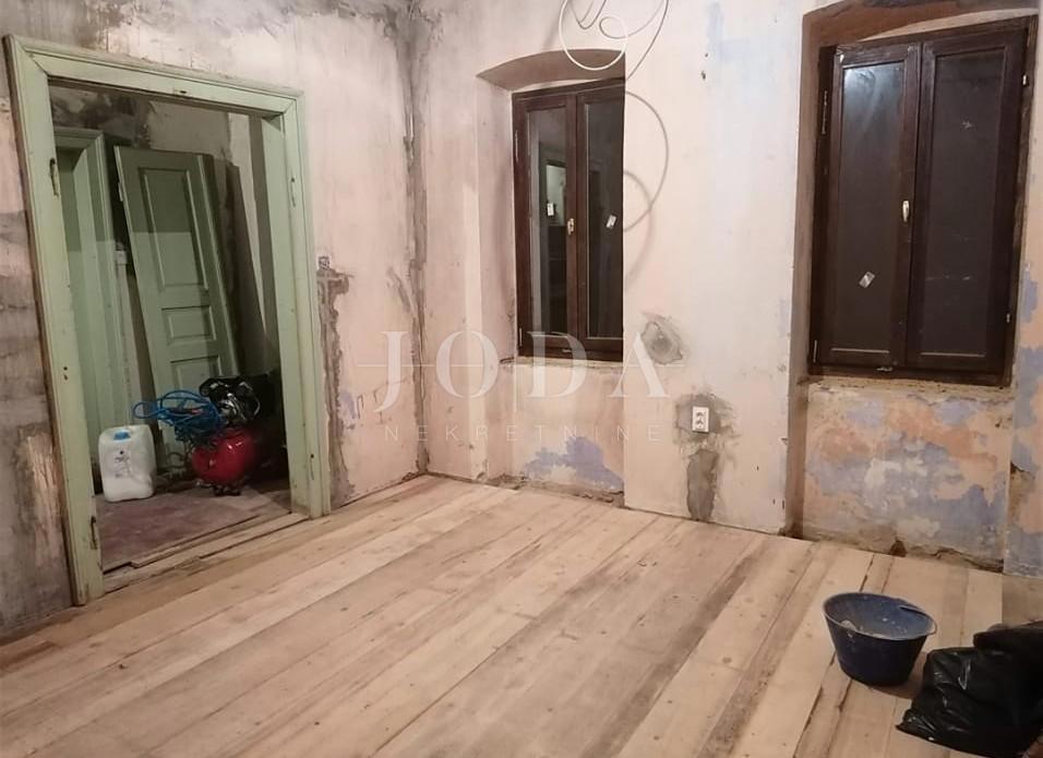 Bribir, hiša za prenovo