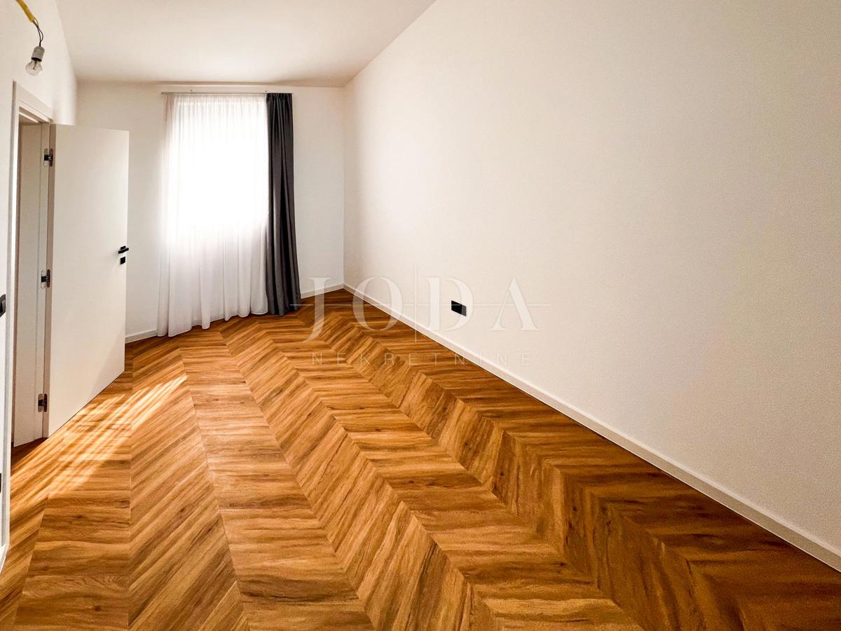 Vrhunska Lokacija, Čudovit Razgled, Sodobno Stanovanje