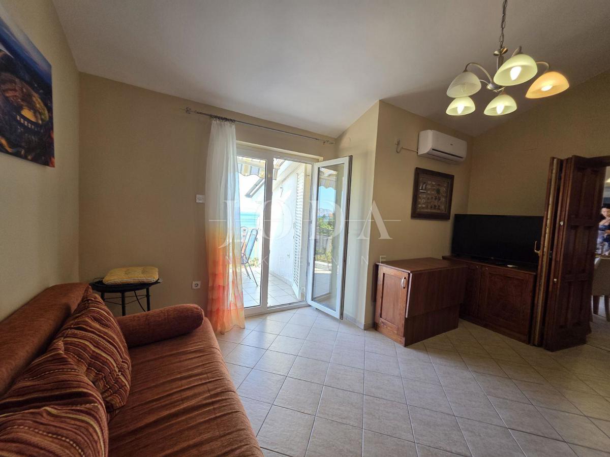 Stanovanje Klenovica, Novi Vinodolski, 85m2