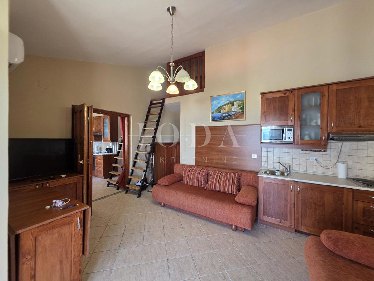 Stanovanje Klenovica, Novi Vinodolski, 85m2