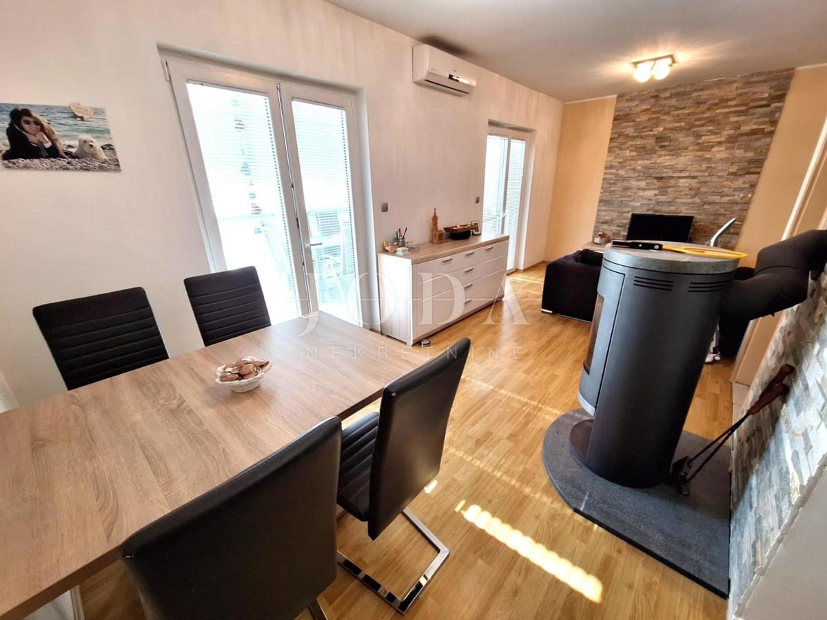 Mesto Krk - apartma z vrtom v bližini plaže