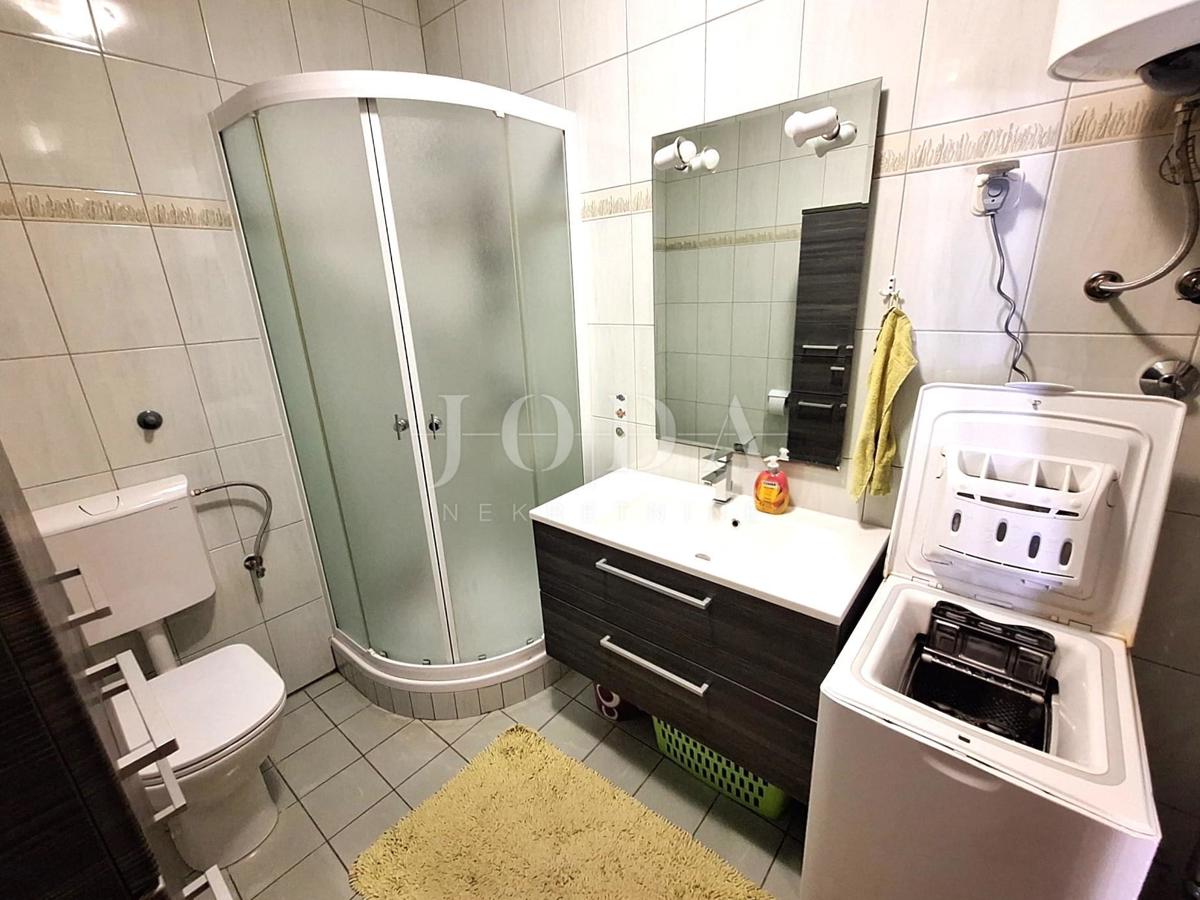 Mesto Krk - apartma z vrtom v bližini plaže