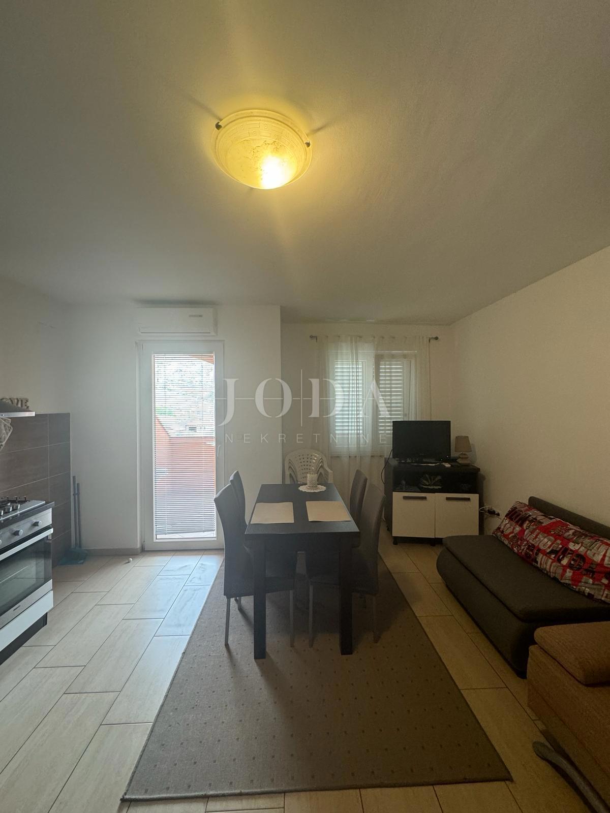 Apartma Metajna, Novalja, 42m2