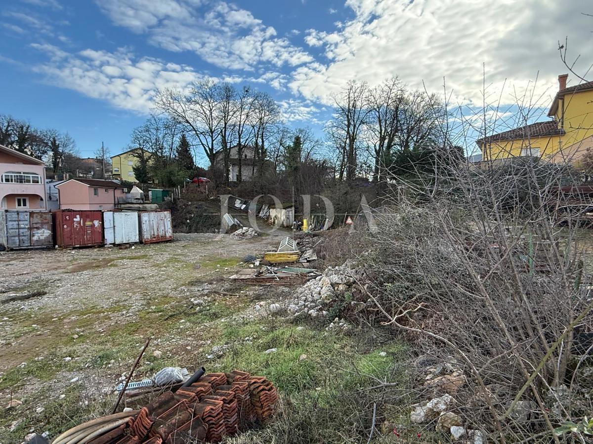Zemljišče Viškovo, 860m2