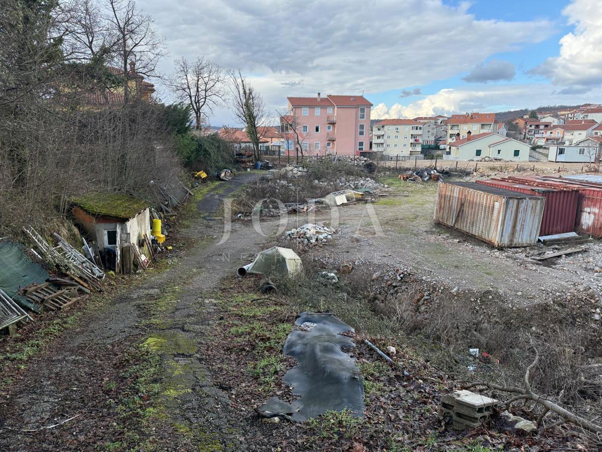 Zemljišče Viškovo, 860m2