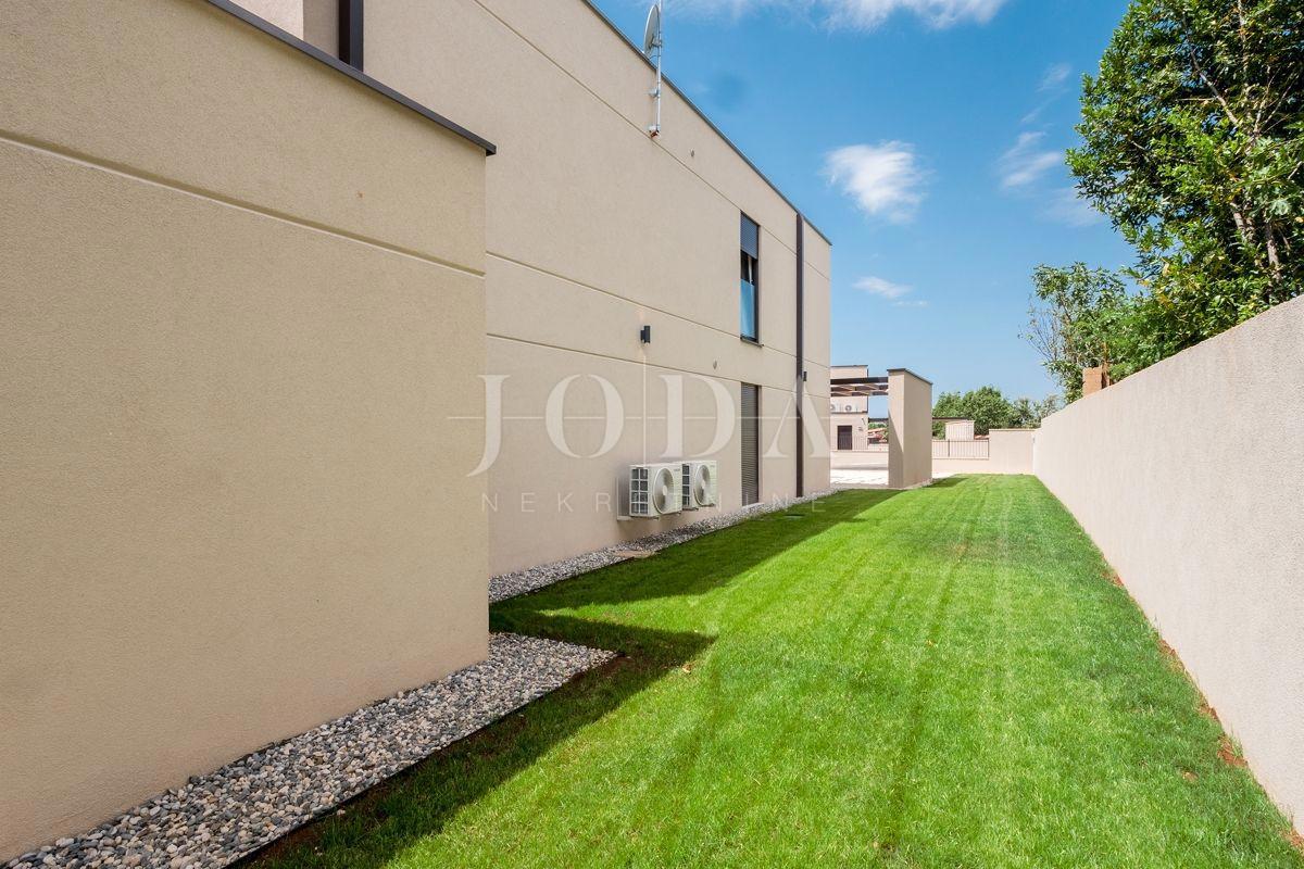 Hiša Kaštelir, Kaštelir-Labinci, 383m2